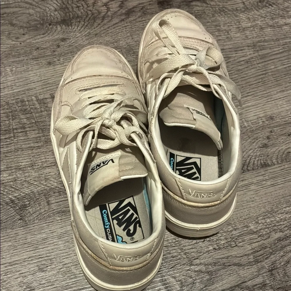 Vans Off-White and Beige Sneakers - Picture 4 of 6